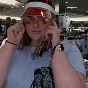 Meet your Posher, Nina